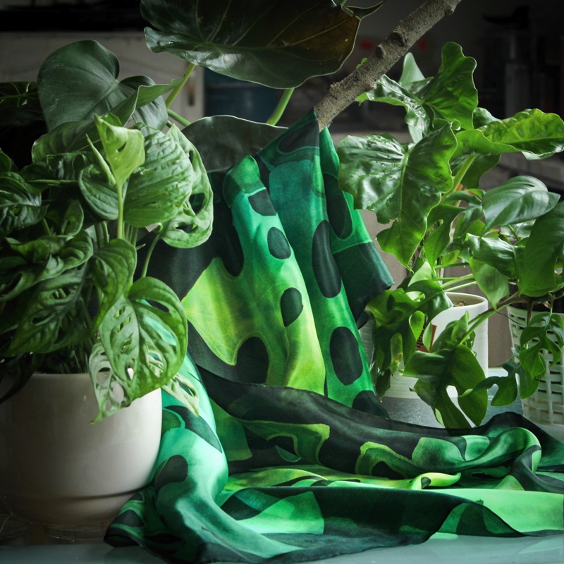 Hedvábný šátek - Monstera