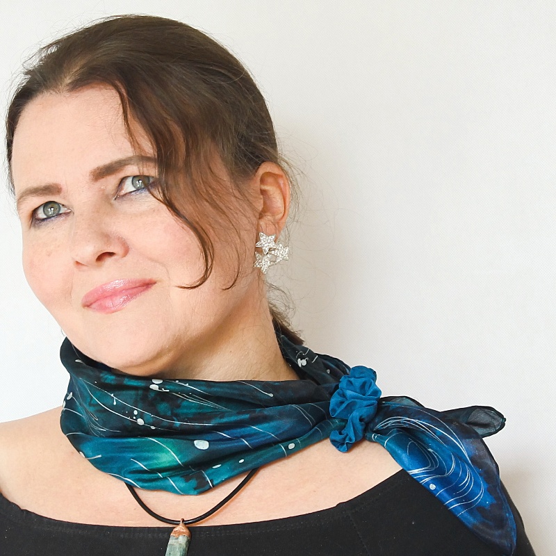 Hedvábný šátek - Noční nebe