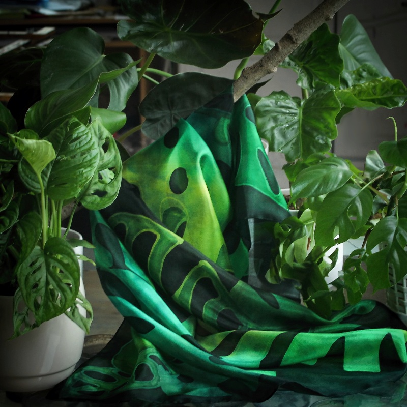 Hedvábný šátek - Monstera