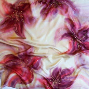 Hedvábný šátek - Rubínové květy