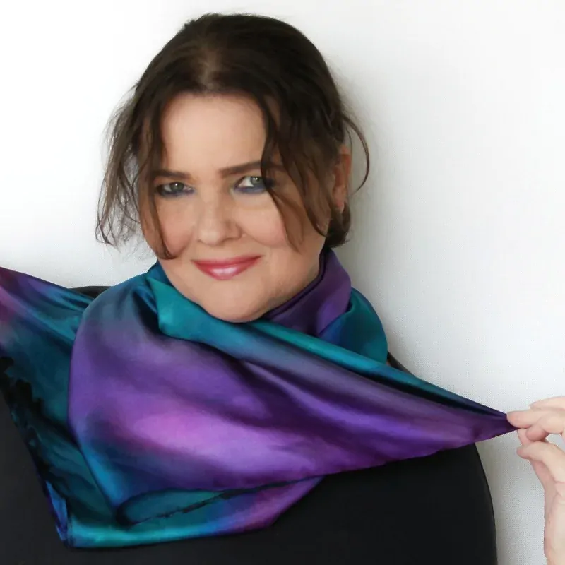 Hedvábný nákrčník - Švestky v petroleji