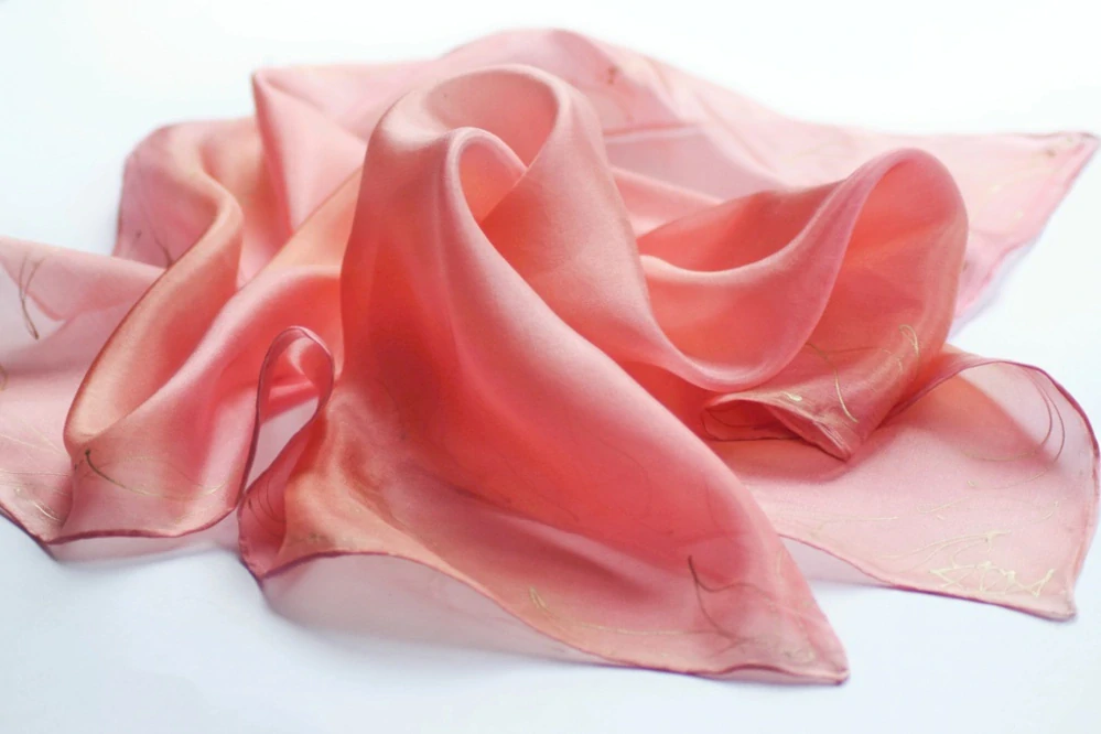 Hedvábný šátek - Světle lososový