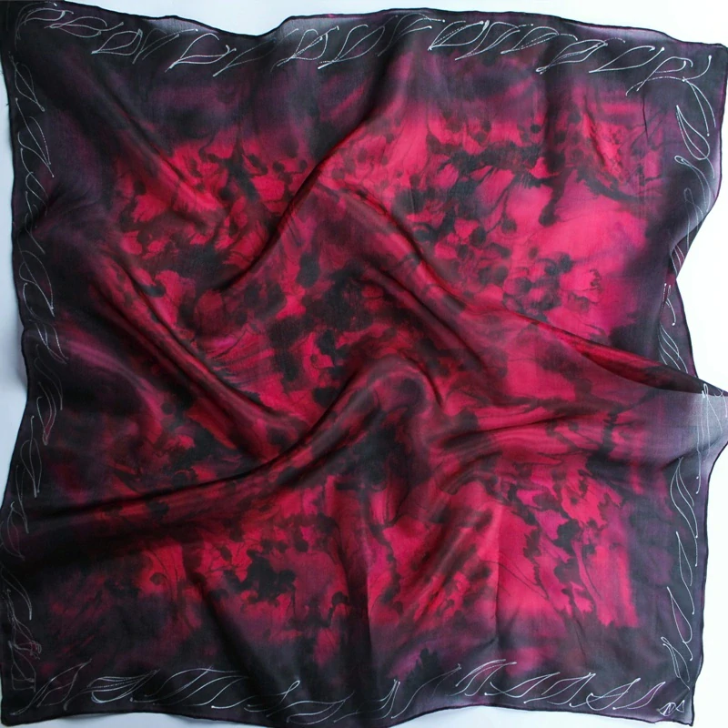 Hedvábný šátek - Černo cyklámenový mramor