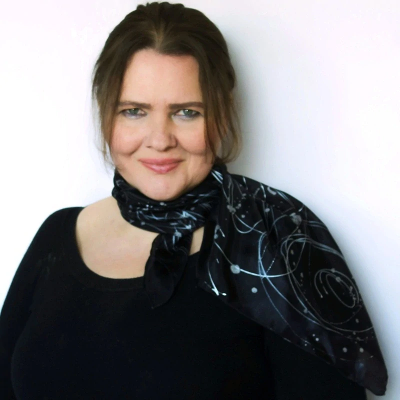 Hedvábný šátek - Černá noc