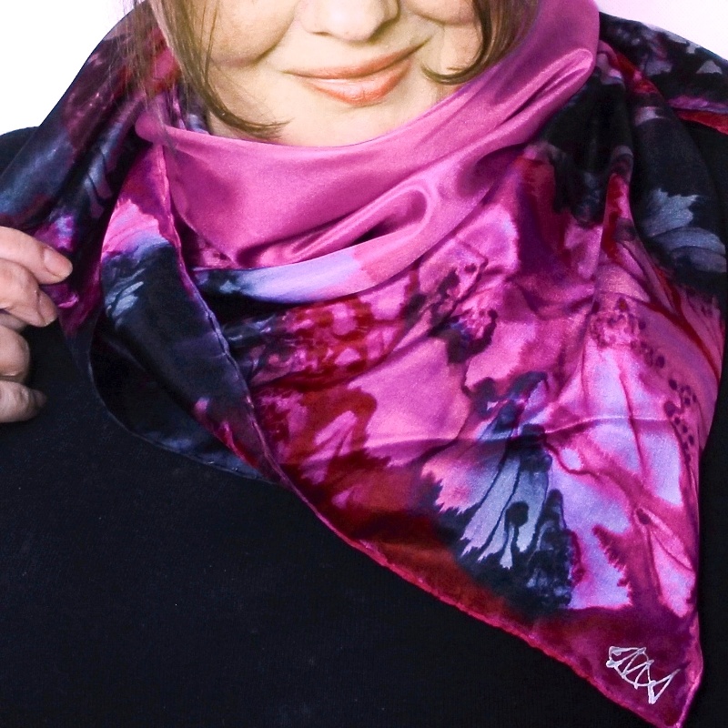 Hedvábný šátek - Černo malinovo fuchsiový