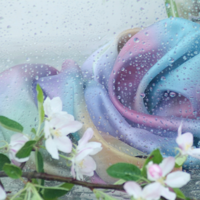 Hedvábný šátek - Duhový twill