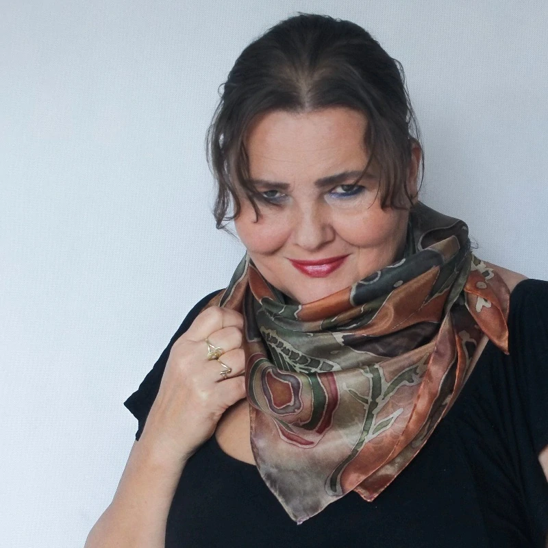 Hedvábný šátek - Cesta do pravěku