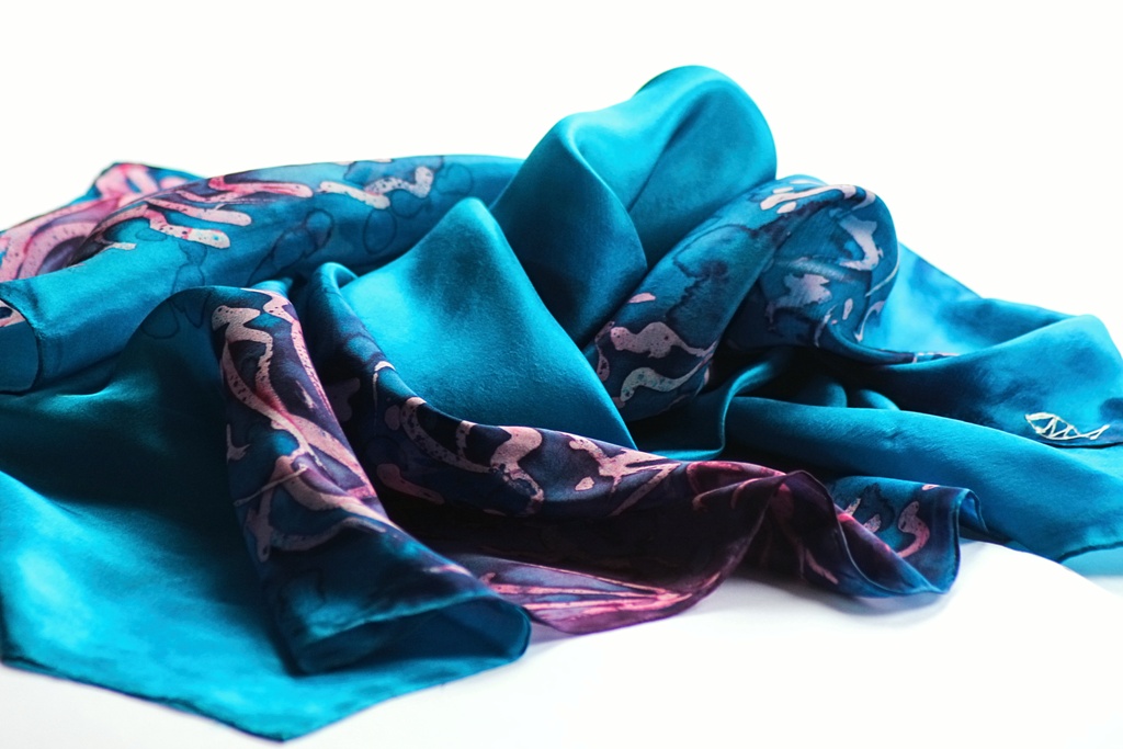 Hedvábný šátek - Růžový korál