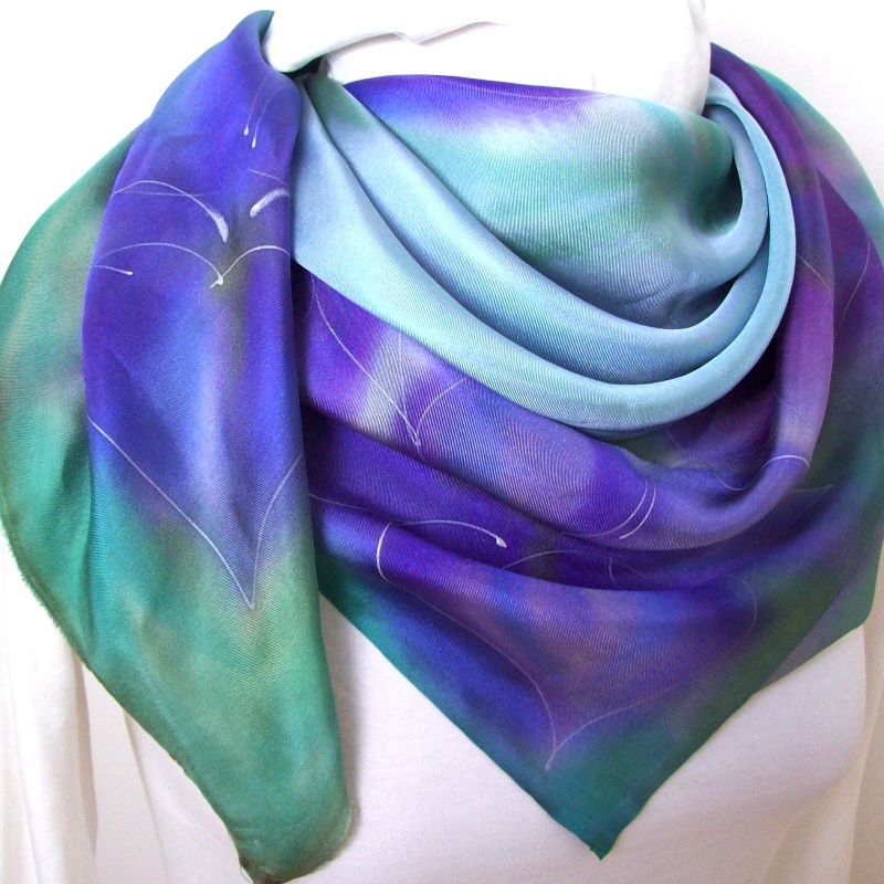 Hedvábný šátek - Mátový twill s fialkami