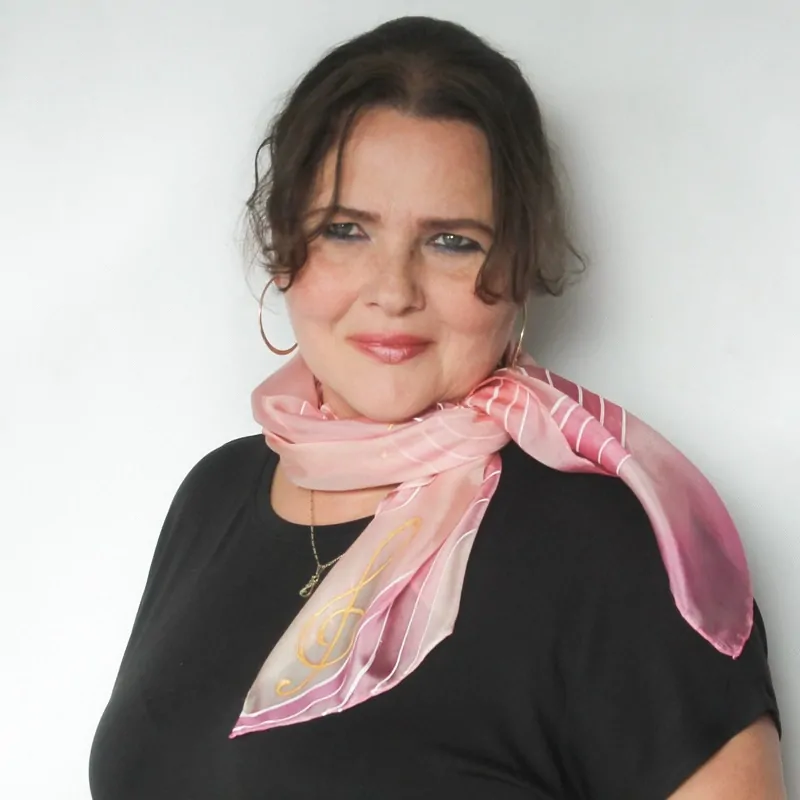 Hedvábný šátek - Pudrový s notami