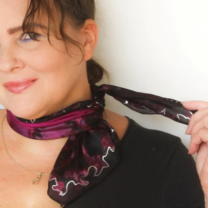 Hedvábný šátek - Černá a fuchsie