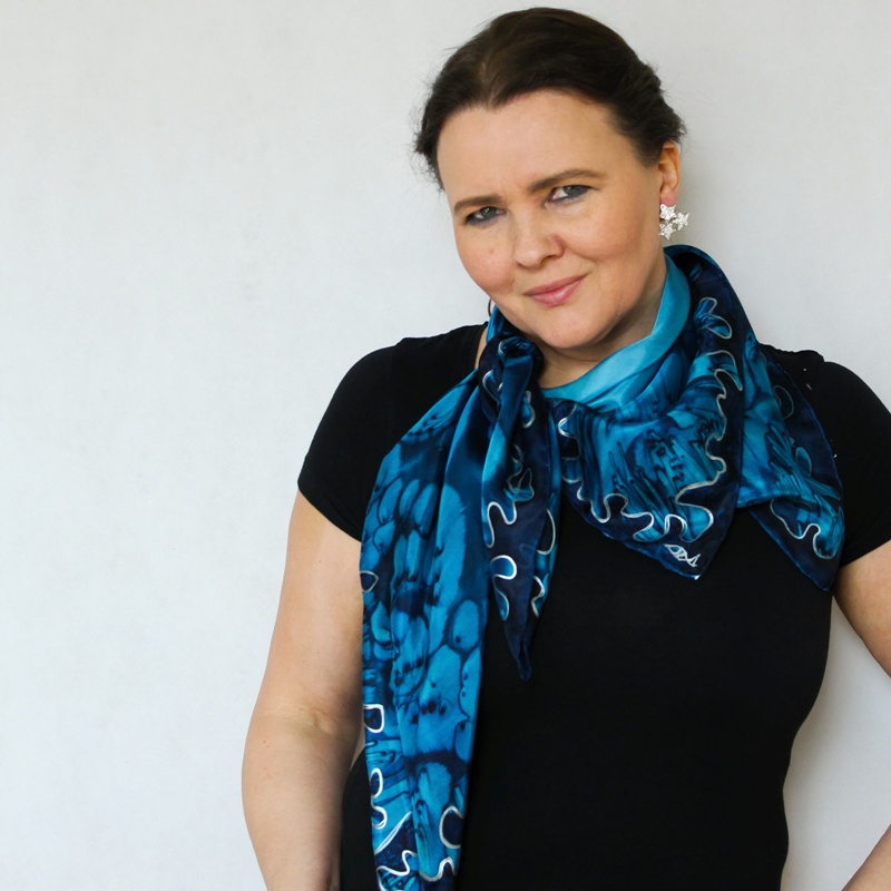 Hedvábný šátek - Marina s tmavou bordurou