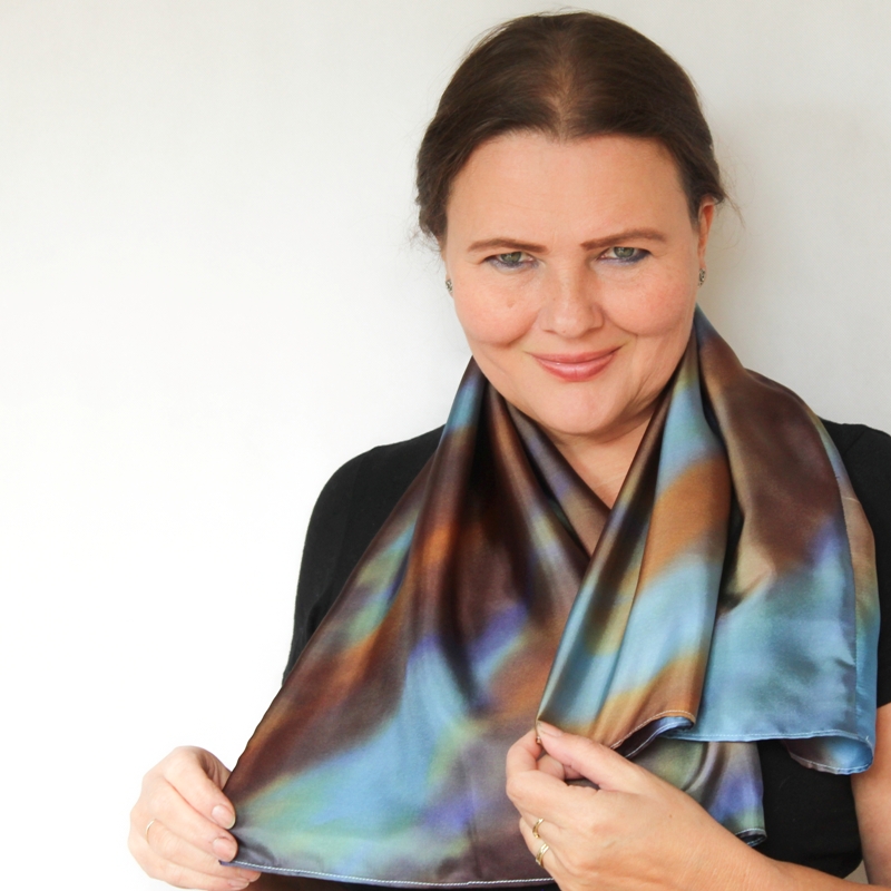 Hedvábný nákrčník - Nebe na zemi