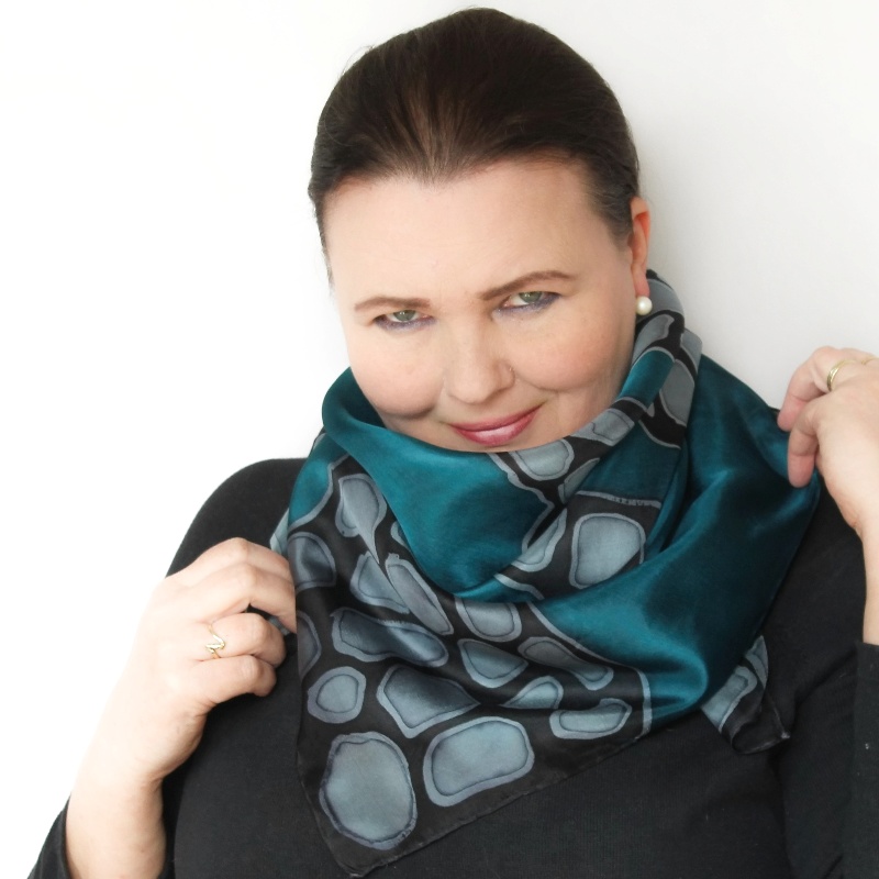 Hedvábný šátek - Šedo petrolejové oblázky