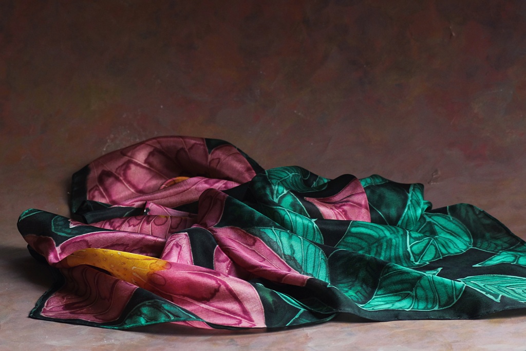 Hedvábný šátek - Ibišek