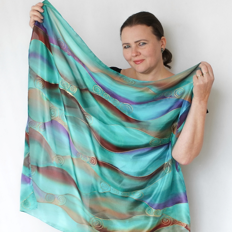Hedvábný šátek - Spirály v tyrkysu