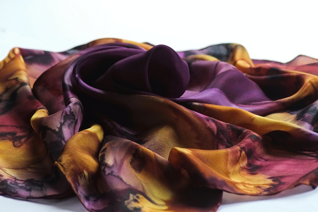 Hedvábný šátek - Švestky v hořčici 1