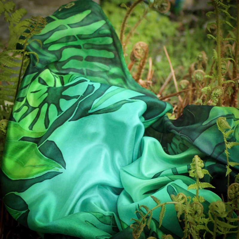 Hedvábný šátek - V kapradí