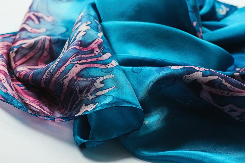 Hedvábný šátek - Růžový korál