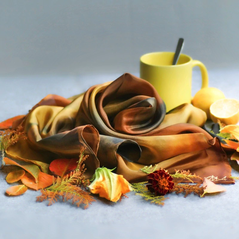 Hedvábný šátek - Žluto hnědý