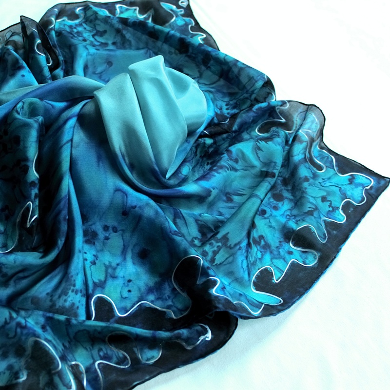 Hedvábný šátek - Marina s tmavou bordurou